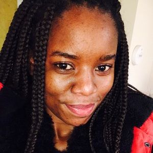 Meet your Posher, Ontlametse